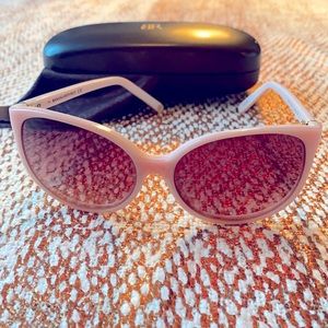 Banana Republic Retro Sunglasses!